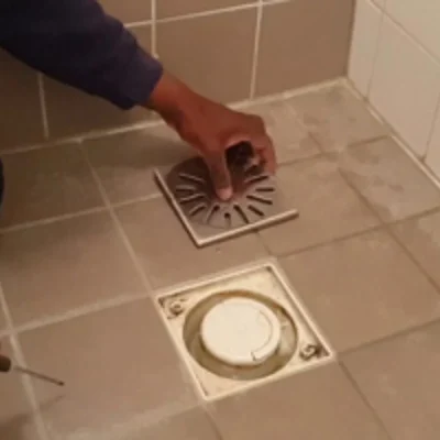 Doucheputje ontstoppen